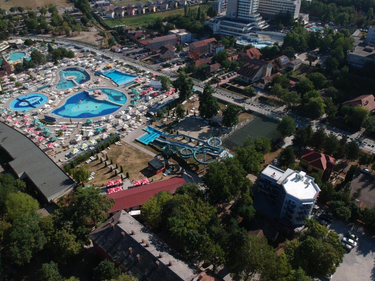 Hotel Octogon Băile Felix Exterior foto